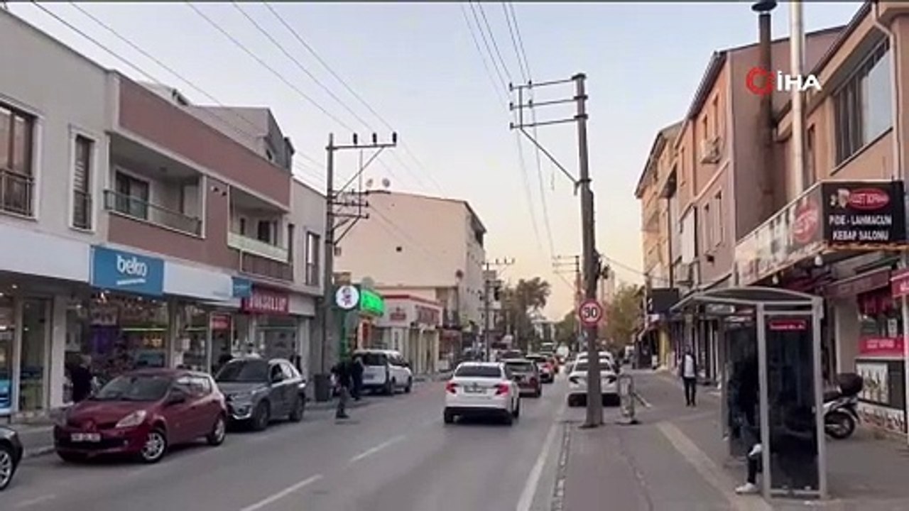 Genç Kız Otobüsün Altında Kaldı