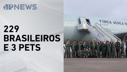 Primeiro voo com repatriados do Líbano chega no Brasil