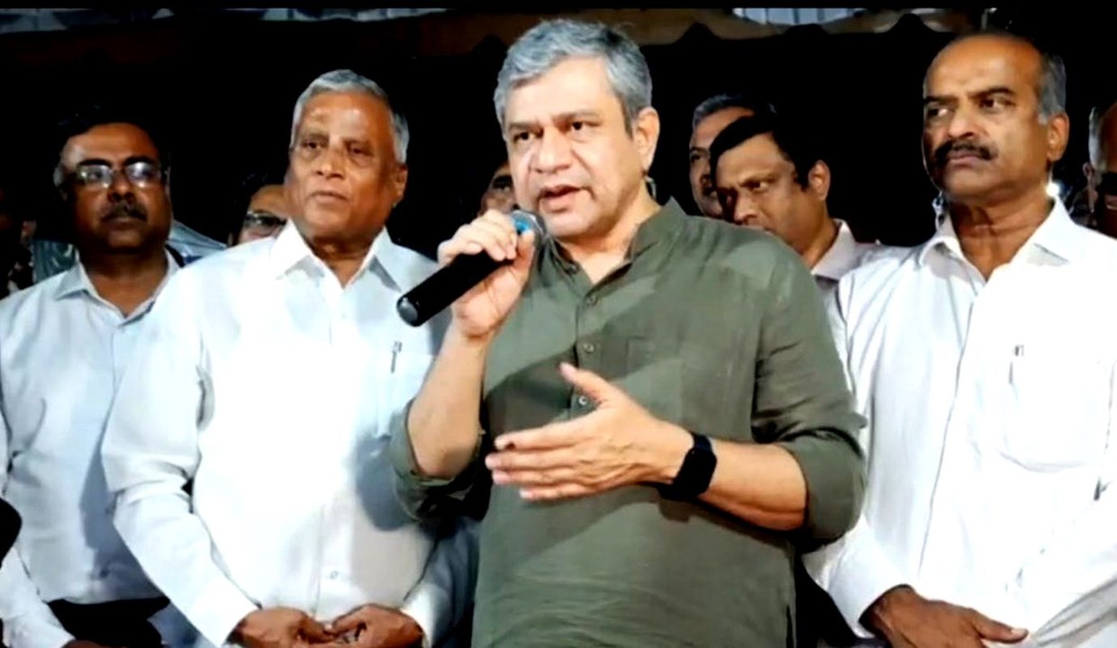 मेट्रो, उप-नगरीय रेल और रेल लाइन की कनेक्टिविटी...