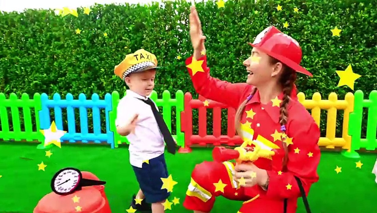 Oliver Rides a Taxi and Helps the Police