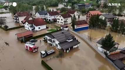 Download Video: Inondazioni in Bosnia: 20 morti, altri dispersi e danni gravi