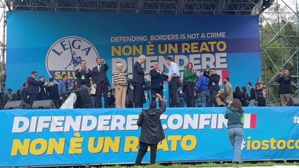 Szélsőjobboldali vezetők gyűltek össze Olaszországban a Liga párt gyűlésén