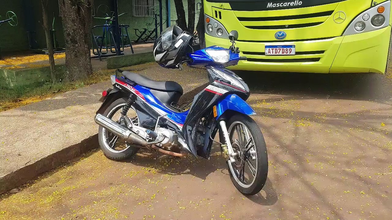 Saindo da UPA, motociclista passa mal e cai em quebra-molas no bairro Periolo