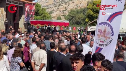 Özgür Özel, Osmaniye’de Yaşar Kemal'i anma programına katıldı