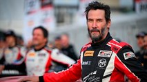 Keanu Reves hace su debut como piloto de carreras en la Toyota GR Cup