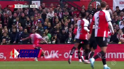 Feyenoord beat Twente to extend unbeaten start to Eredivisie season