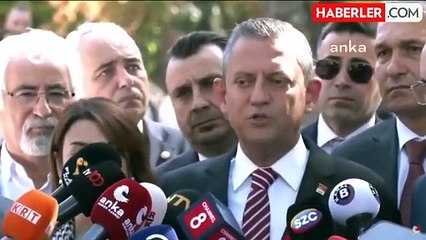 Kılıçdaroğlu'na gönderme yapan Özgür Özel, canlı yayında anket sonucu verdi