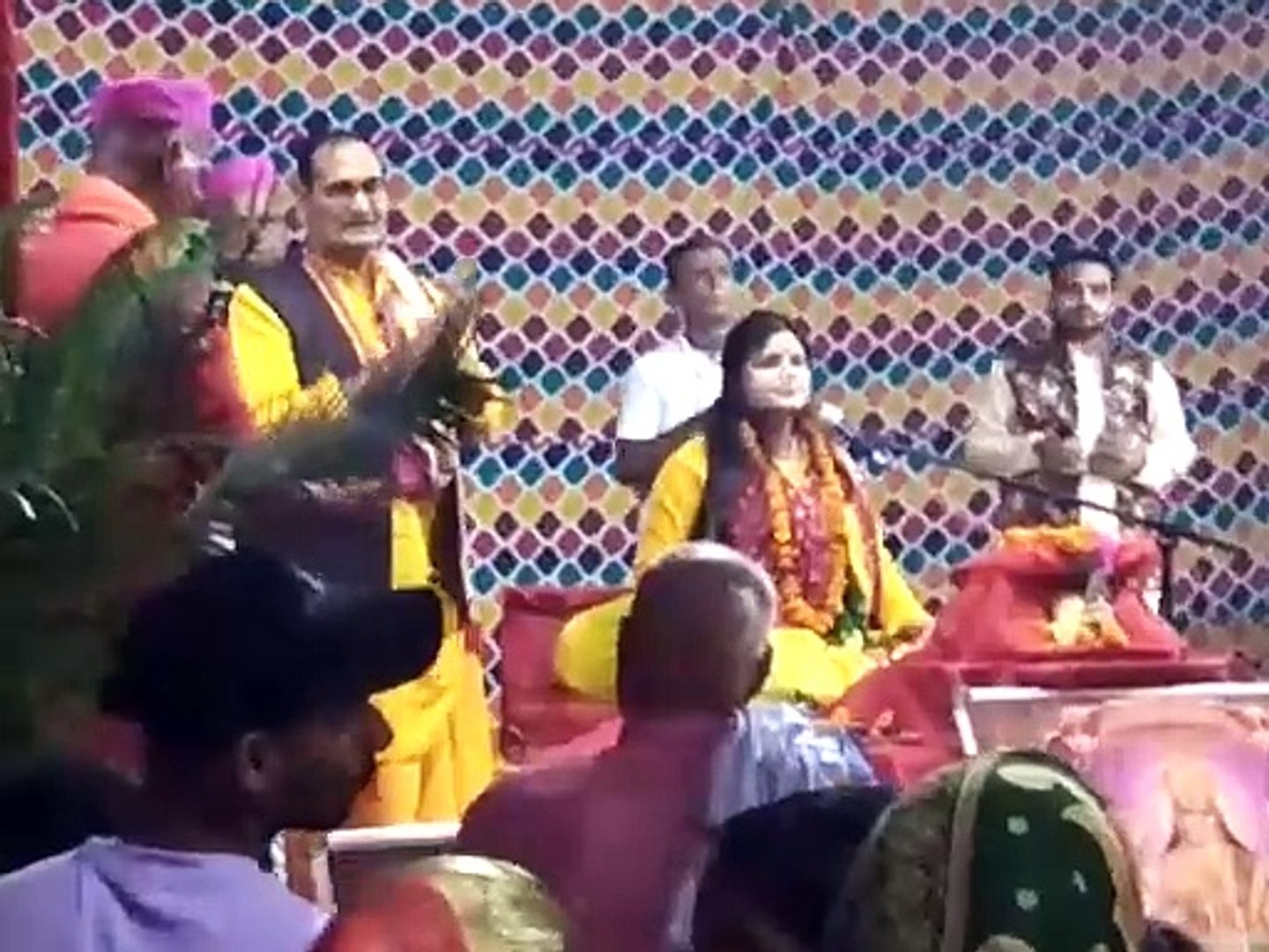 ⁣VIDYAPATI Nagar Jalpura Greater Noida me Bhajan kirtan aur Sandhya aarti