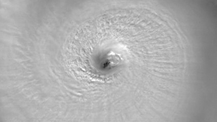 Milton : les vidéos impressionnantes de la trajectoire de l'ouragan qui s’apprête à frapper la Floride