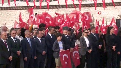 İstanbul'un kurtuluşunun 101. yılı dolayısıyla Taksim Meydanı’nda tören düzenlendi