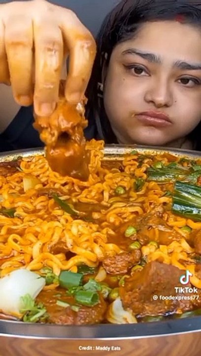 Eating 50kg nodles .With gravy.Maddy