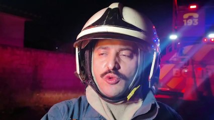 Incêndio devora duas residências no Melissa em Cascavel
