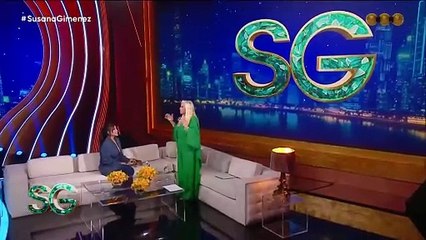 Wanda Nara, en el living de Susana Giménez