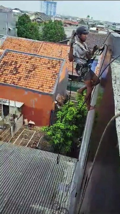 Jasa Waterproofing Serta Perbaikan Dinding Gedung Gedung Rembes dan Bocor Bergaransi