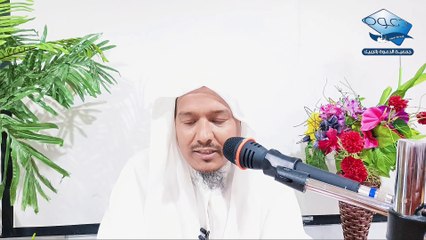 ফেরেশতাগণ তালেবুল ইলমের প্রতি সম্মান প্রদর্শন পূর্বক বিনয়াবনত হয়ে তাদের পায়ের নিচে তাদের ডানাগুলো বিছিয়ে দেন