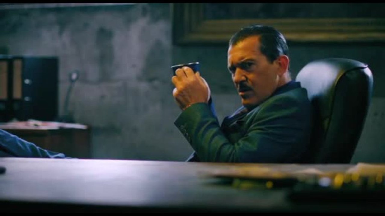 "Clean Up Crew" con Banderas e Rhys Meyers, una clip in anteprima
