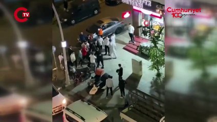 Düğün konvoyunda 'korna' kavgası: Zor ayırdılar!