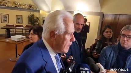 Piombino, Giani: ping pong finisca, Urso apra tavolo