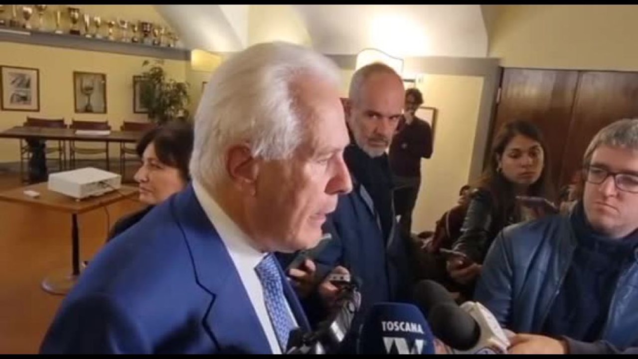 Piombino, Giani: ping pong finisca, Urso apra tavolo