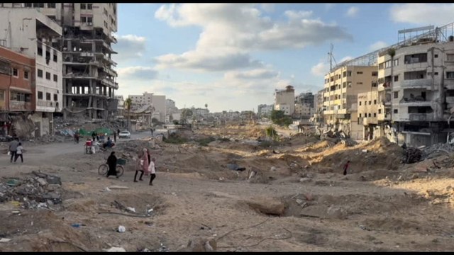 Gaza City un anno dopo, strade distrutte e città irriconoscibile