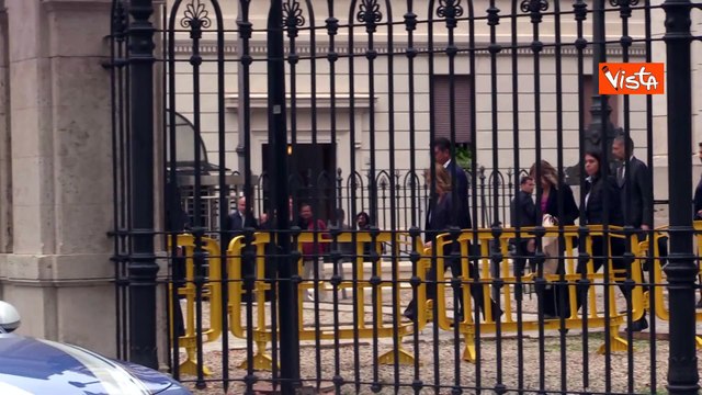 Commemorazione del 7 ottobre, la premier Meloni lascia la sinagoga di Roma