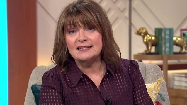 Lorraine Kelly pauses show to announce tragic death of ITV show co-star