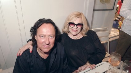 GALA VIDEO - “Tout le monde le croit…” : Nicoletta en couple avec Jean-Christophe de 15 ans son cadet, ce détail qui les amuse