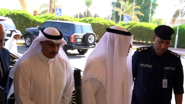 النائب الأول لرئيس مجلس الوزراء ووزير الدفاع ووزير الداخلية يفتتح دورة «الذكاء الاصطناعي والجرائم السيبرانية»
