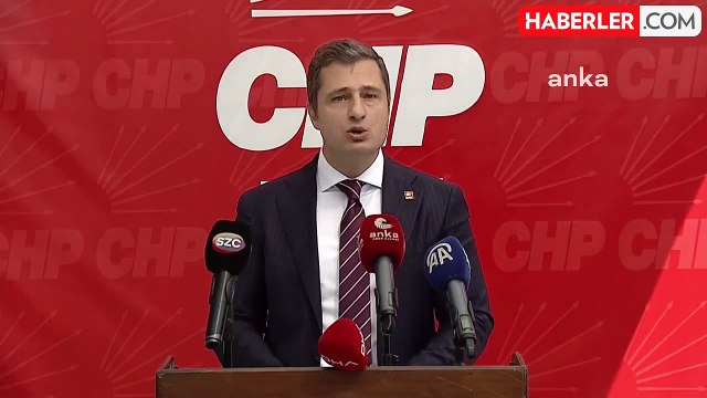 CHP Parti Sözcüsü Deniz Yücel: Siyasetin Koyu Gölgesi, Sinan Ateş'in Naaşı Üzerine Çökmüştür