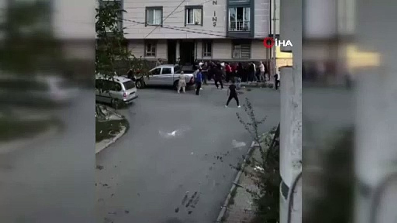 İstanbul'da ''ceviz'' kavgası: Ortalık savaş alanına döndü
