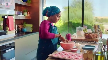 Nadiya Bakes S1E01 Classics with a Twist