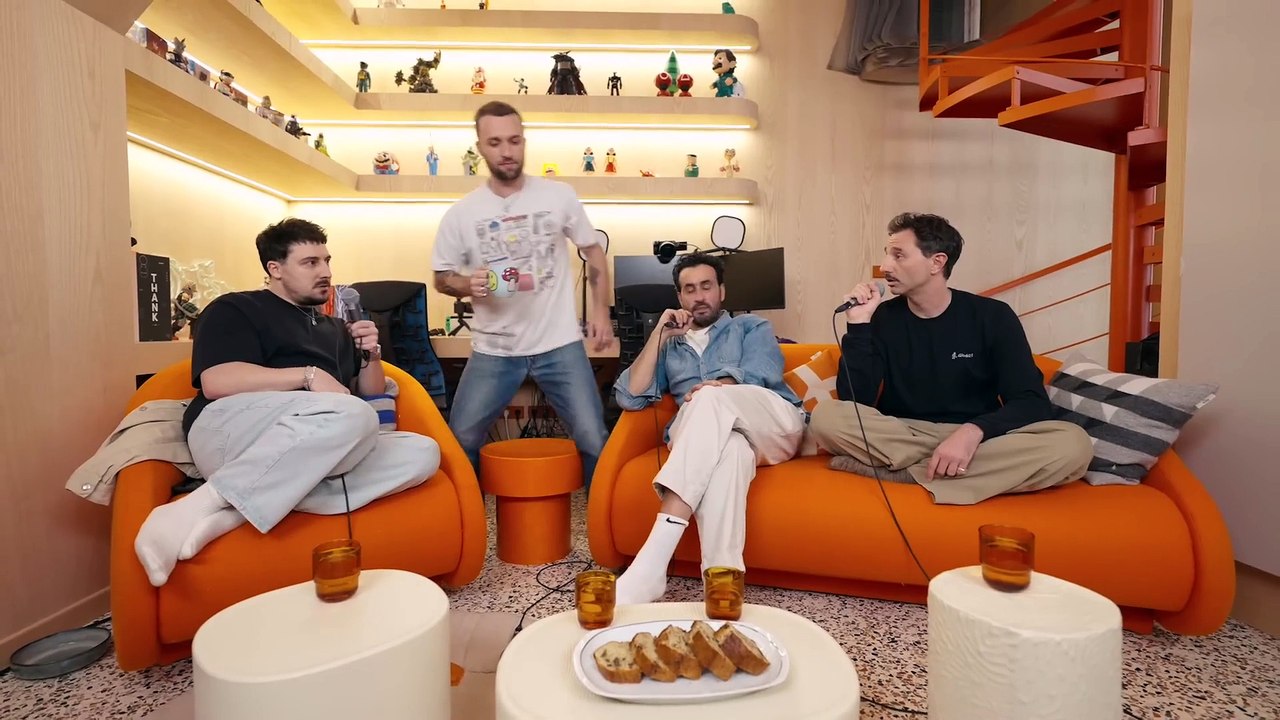 Jonathan Cohen et Squeezie en chaussettes (ft Freddy Gladieux & Jeantou) - Micro Chaussettes #1