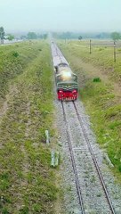 Ye jo rail gardiyan guzrti