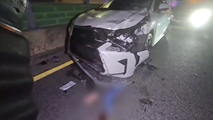 달리던 SUV·킥보드 부딪쳐 2명 부상..."무면허 운전" / YTN