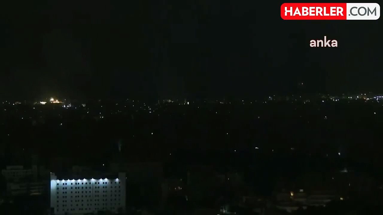 İsrail, Lübnan'da Bombardıman Öncesi Tahliye Uyarısı Yaptı