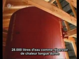 Maison solaire avec tampon thermique
