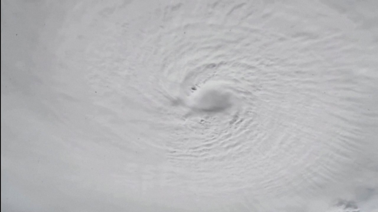 Los 'cazadores de huracanes' vuelan hacia el huracán Milton