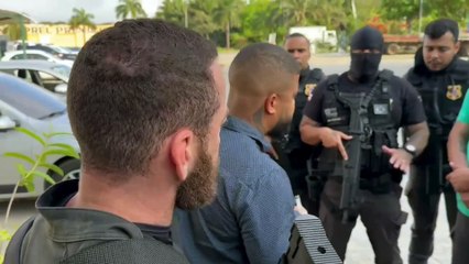 Homem foragido na RMS é preso durante operação; veja vídeo