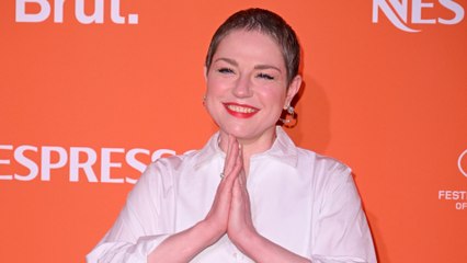 GALA VIDEO - Émilie Dequenne face au cancer : elle continue à faire preuve d’un optimisme qu’on ne peut qu’applaudir