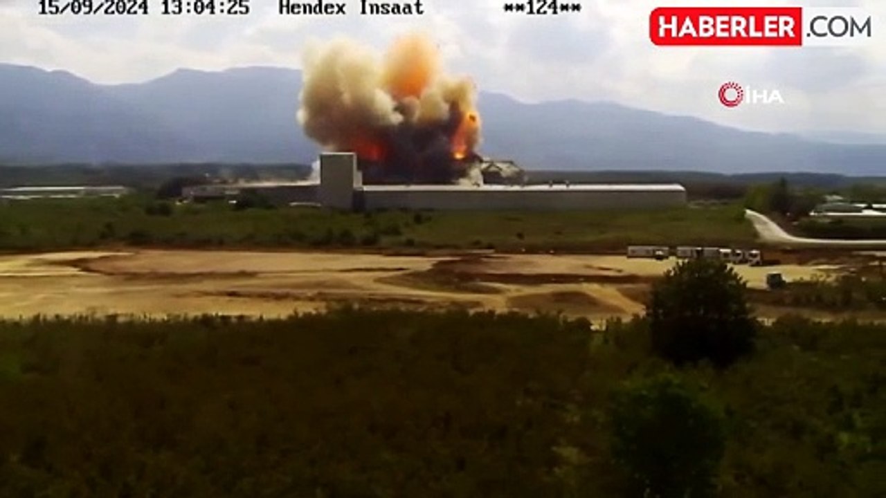 Hendek'teki Makarna Fabrikası Patlamasında Hayatını Kaybedenlerin Sayısı 3'e Yükseldi