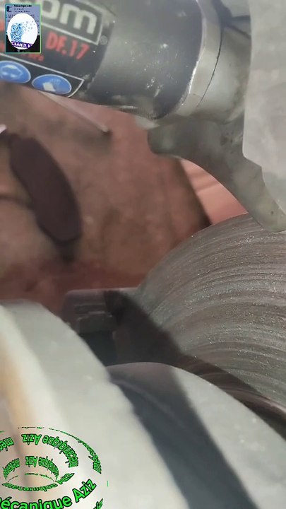 Constater les défauts avec changement de plaquettes de frein Renault master 3