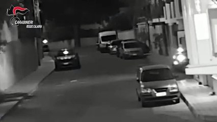 Notte di paura a Gallico: travisato, oscura le telecamere e incendia un palazzo per vendetta