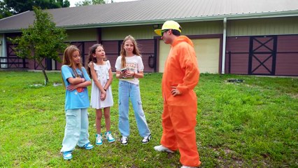 Nastya and a lesson in politeness from the magician