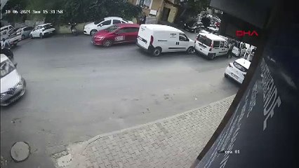 İstanbul-Kağıthane'de trafikteki çekiçli saldırının yeni görüntüleri ortaya çıktı