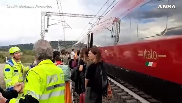 Treno Italo bloccato, ripresa circolazione Av su Roma-Firenze