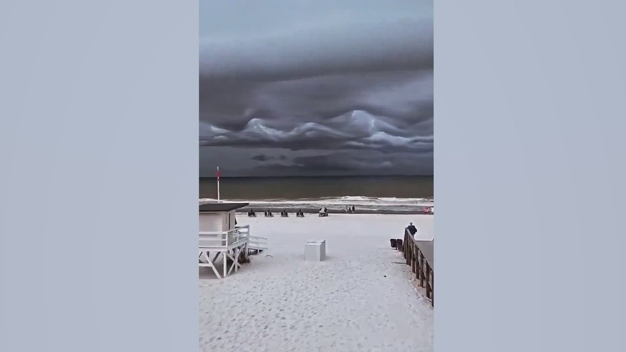 El gigantesco y potente huracán Milton, categoría 5, a punto de impactar en las costas de La Florida