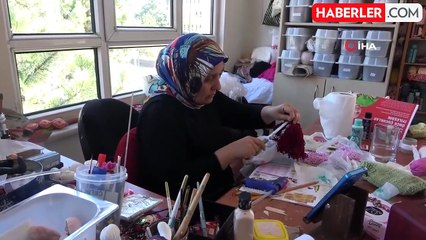 Fatma Çevikbaş, Geri Dönüşüm Atölyesiyle Kültürel Mirası Yaşatıyor