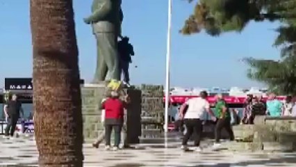 Balıkesir'de Atatürk heykeline balyozlu saldırı