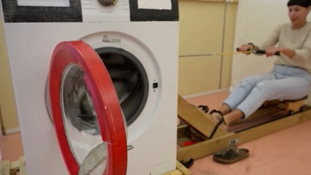 Crickets, Mushrooms, and Solar Cooking: Inside the Paris Flat Redefining Sustainable Living