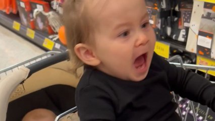 Aunt’s Halloween mask prank causes little girl to cry in spooky aisle adventure